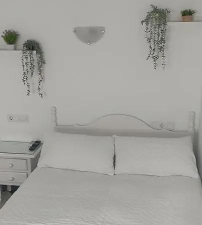 Restaurante La Giralda Гостевой дом