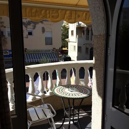 Restaurante La Giralda Гостевой дом Рота